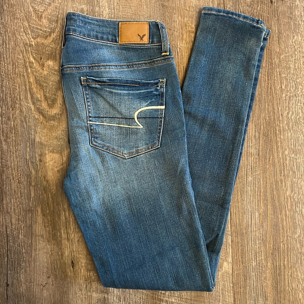 AE Super Stretch Jegging. Sz 6 long.
